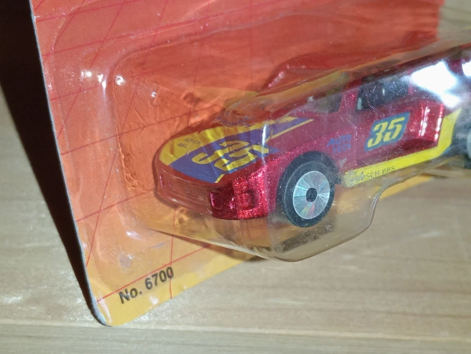Matchbox Superfast Laser Wheels / MB 118 Porsche 935 - Met Red - Yell & Blue #35 - Image 4 of 4