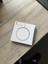 Brand New Genuine Apple MagSafe Charger – Wireless Fast Charging Pad (iPhone)
