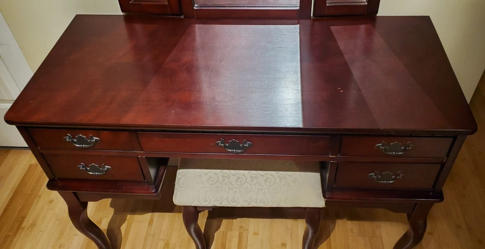 Vanity Table/Desk w 5 Drawers, Tri-Fold Mirror, Stool - Cherry Toned, Very Nice - Image 2 of 4