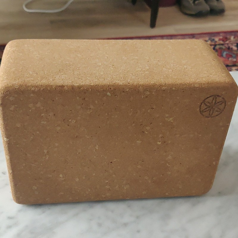 Gaiam - Cork - Yoga Brick