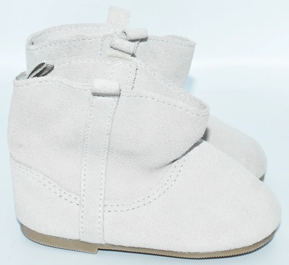 Botines de gamuza gris topo de cuero gris talla (12-18M) Baby Gap para niñas pequeñas Foto 2 de 4