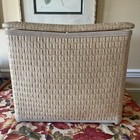VINTAGE Wicker Woven Beige/Brown Large Clothes Basket/Laundry Hamper-Padded Lid — photo 5