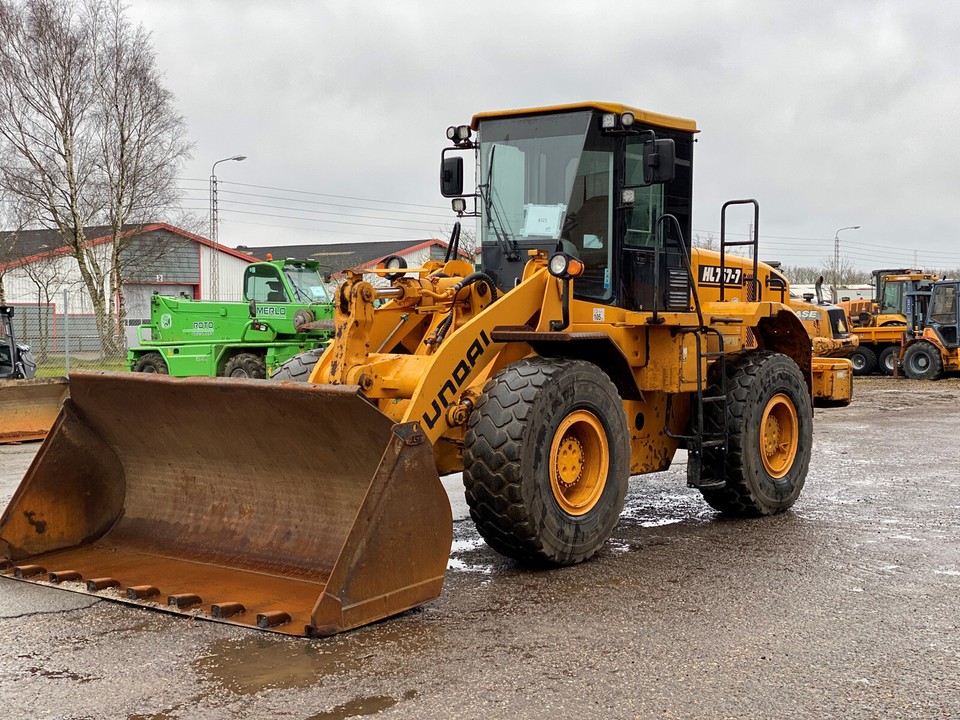 Hyundai hl757 7