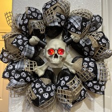 HALLOWEEN SKULL  CROSSBONES          BLACK Deco Mesh WREATH 24" x 24" PIRATE