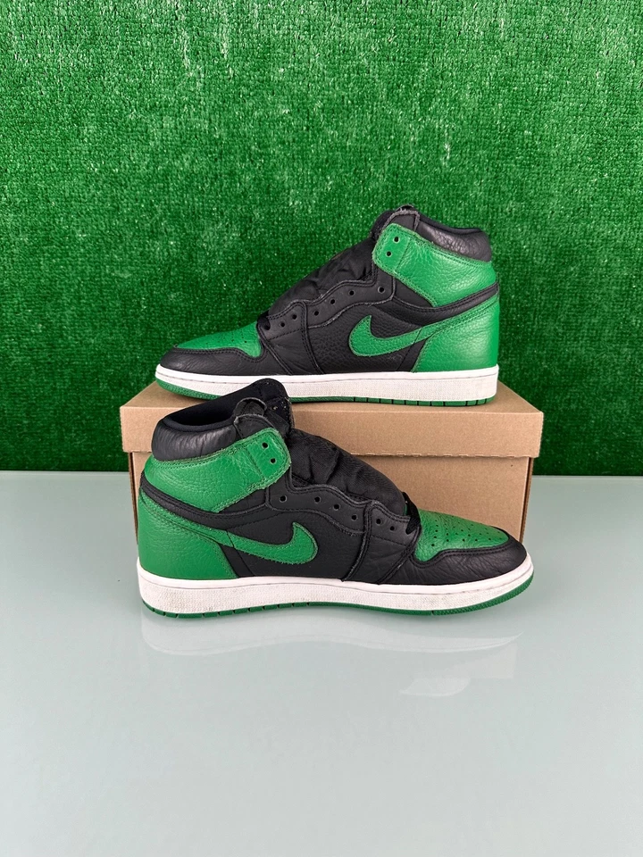 Talla 9.5 - Jordan 1 Retro OG Alto Verde Pino 2.0 Foto 3 de 4