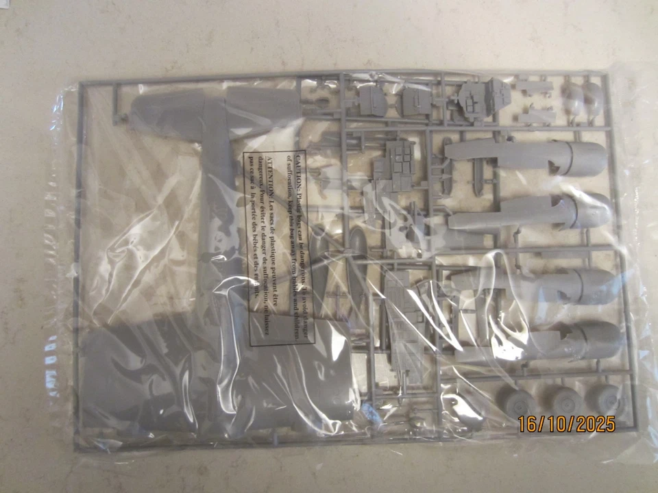 1/48 Revell Dornier Do 217 E-5 - Immagine 4 di 4