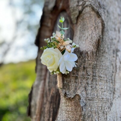 Weiß cremig Knopfloch Bräutigam Trauzeugen Platzanweiser Pin klassisch elegant Hochzeit