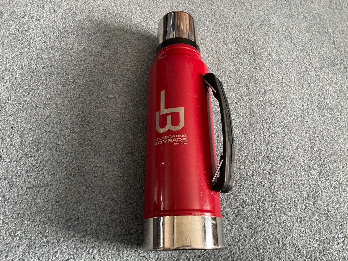 シュプリームSTANLEY CLASSIC BOTTLE 20OZ レッド Supreme Stanley 20 oz. Vacuum Insulated Bottle Red - FW19 - US