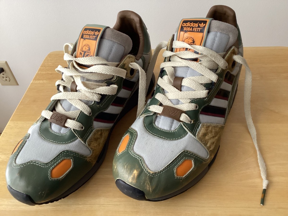 BOBA FETT Star Wars Bundle: Vintage Series Figure / ADIDAS ZX 800