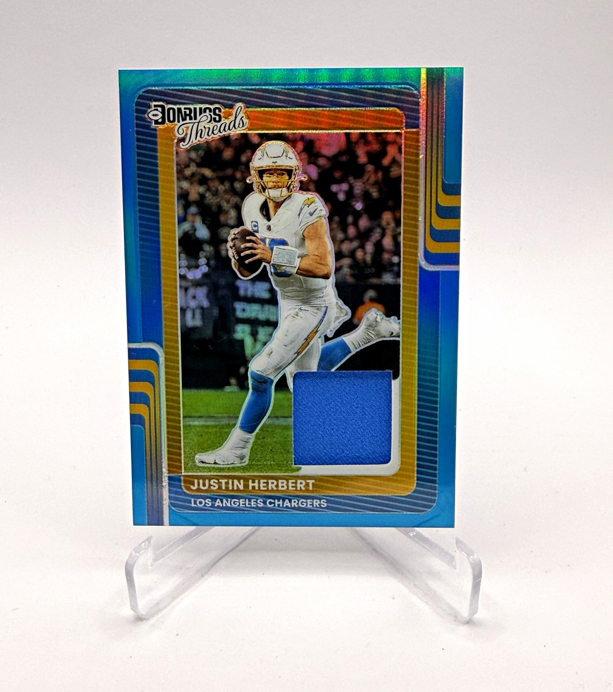 Justin Herbert Neon Blue Prizm Donruss Threads MEM #DTBH-JHT 2025 Optic