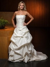 casablanca Bridal 1722 wedding dress