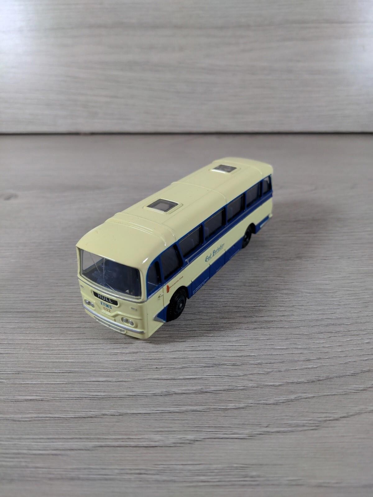 Exclusive First Editions Cavalier Coach East Yorkshire 12102 1:76 thumbnail 5
