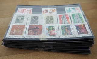 1975 Portugal; 10 complete years without souvenir sheets mint/MNH ME 1380