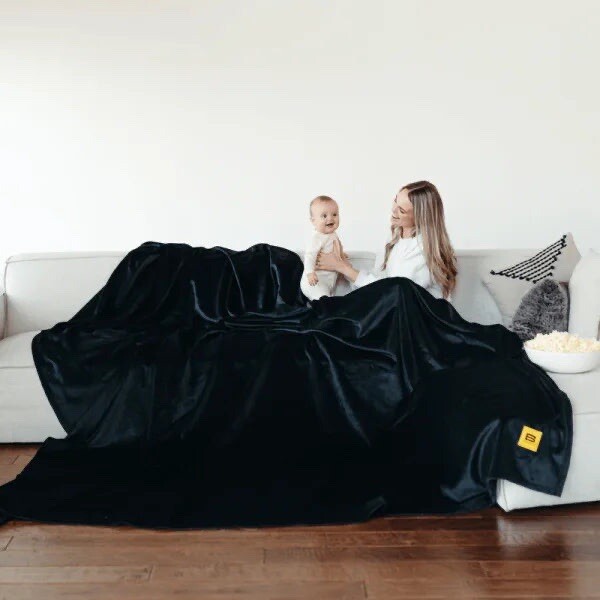 Big Blanket Co. Original Stretch Blanket 10×10 Black INSTITUTO