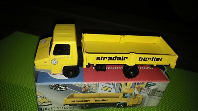 CIJ De Norev 1/43 Berliet Stradair - Camion Jaune, Métal, France, Années 60