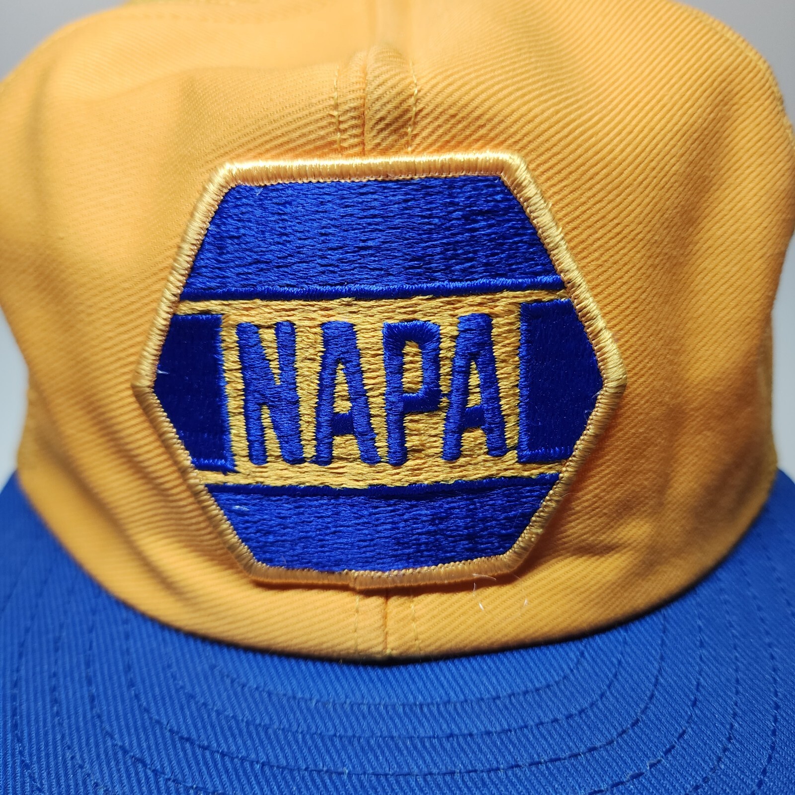 Vintage Trucker Hat NAPA Auto Parts Mesh LOUISVILLE M… Gem