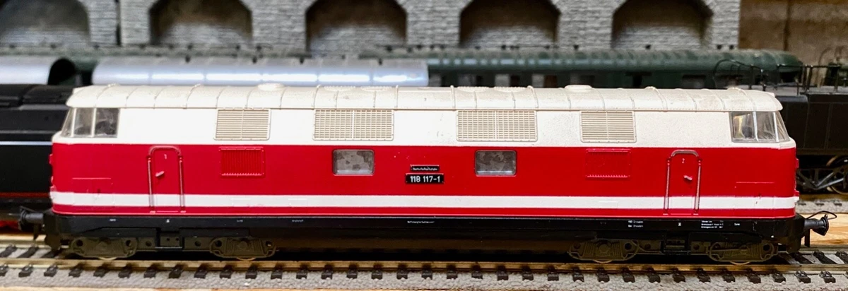 Gützold 31050091 Skala H0 Diesellokomotive Baureihe 120 der Deutschen Reichsbahn