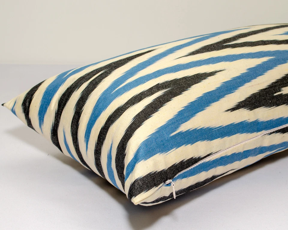 Zigzag Blue ikat pillow cover cushion Uzbek ikat Chevron Best ikat cushion Blue - Изображение 3 из 4