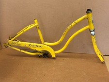 1975 Schwinn Stingray Lil Chik Frame  Chain Guard OG Paint