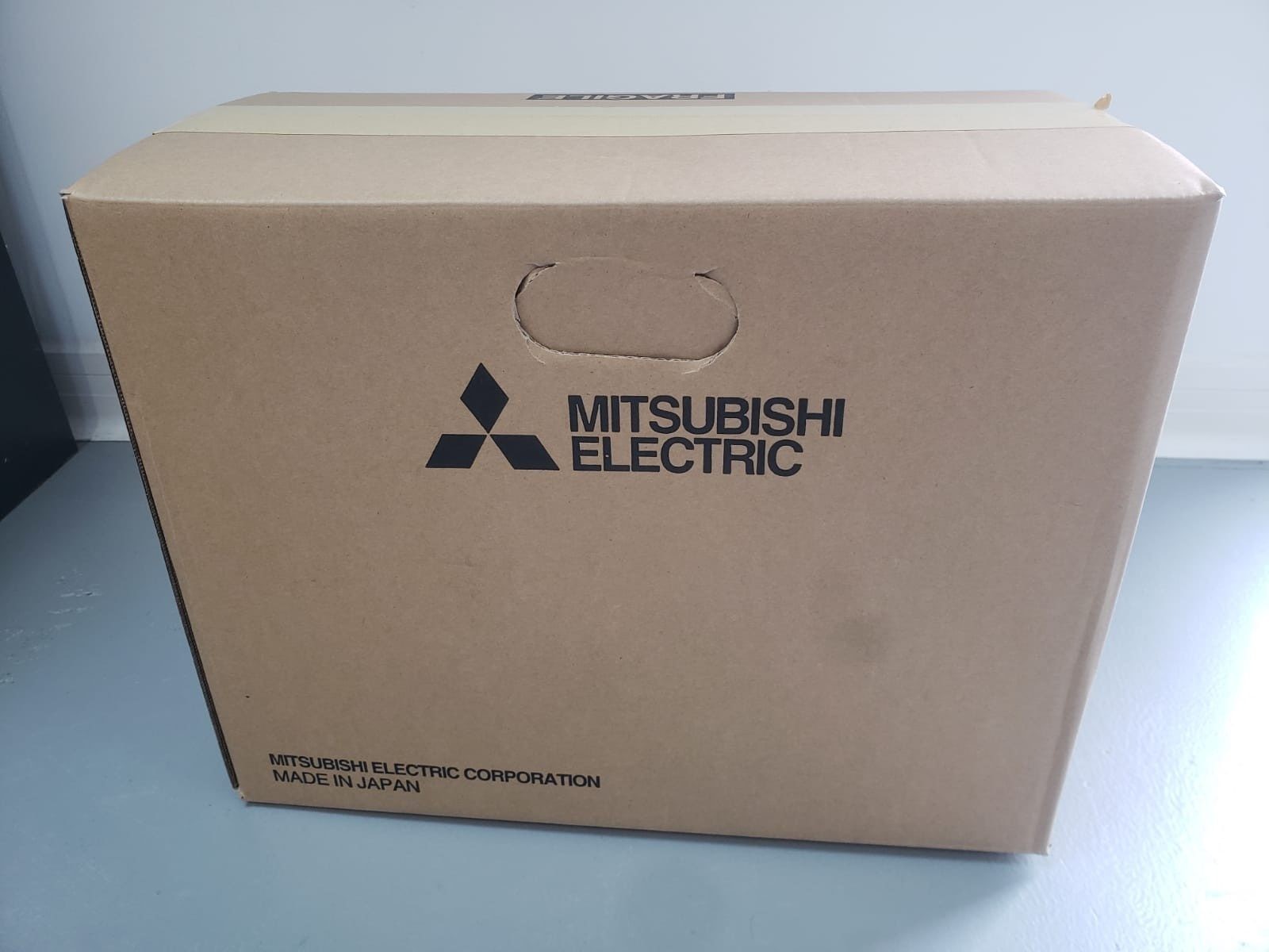 MR-J2-10A Servo Drive Mitsubishi régulateur de vitesse ultra précis pour moteur 100W