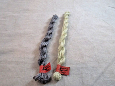 Gumnut Yarns ''Tulips''  Set of 2 NEW                C201