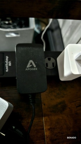 Apogee Quartet - USB Audio Interface - 4 Inputs with Cable and Power Supply - Picture 8 of 9