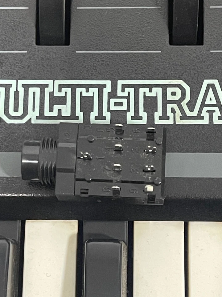 Sequential Circuits SCI Multi-Trak polyphonic synthesizer set of 3 jacks - Image 2 of 4