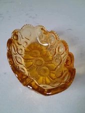 Vintage MCM L.E. Smith Moon & Stars Amber Yellow Trinket Dish Ashtray Pristine 