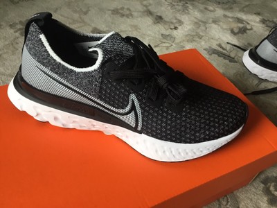 black nike shoes size 7