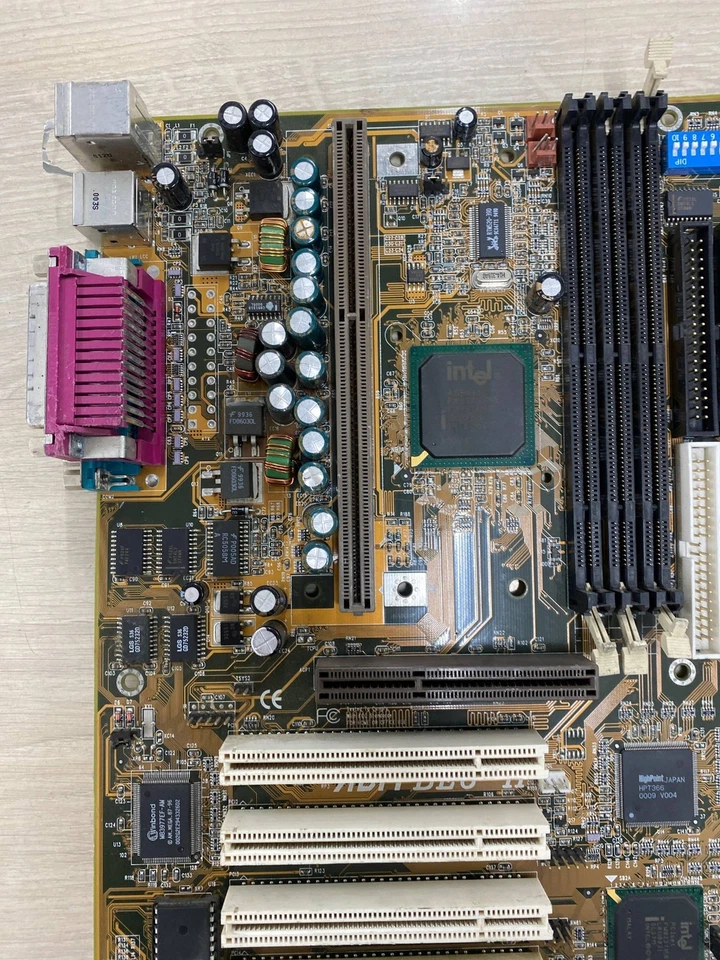 ABIT BE6-II, Slot 1, Intel (BE6-2) Motherboard - Image 3 of 4