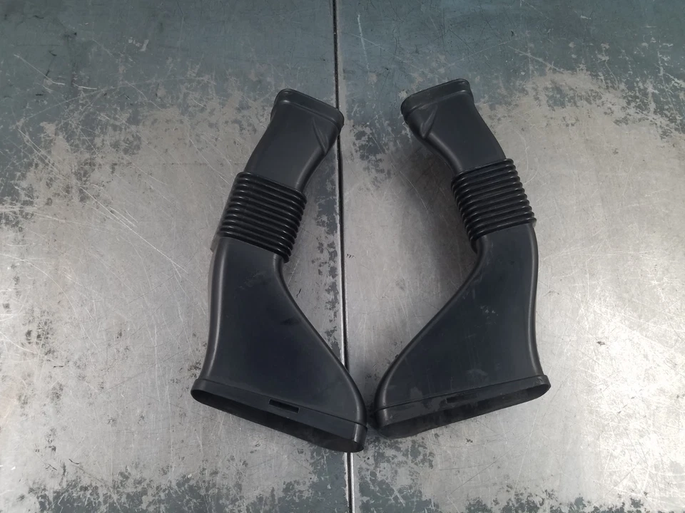 2008 Mercedes Benz AMG C 63 воздуховоды #9566 K2 - Изображение 4 из 4