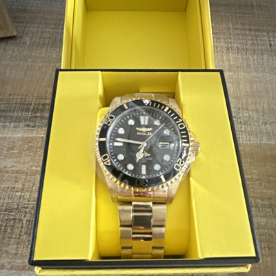 Invicta Pro Diver Men's Quartz 200m 40mm Gold Tone Black Dial Watch Box