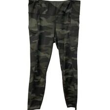 Athleta Womens Camo Contender 7/8 Leggings Size M Green Camouflage Pockets Yoga