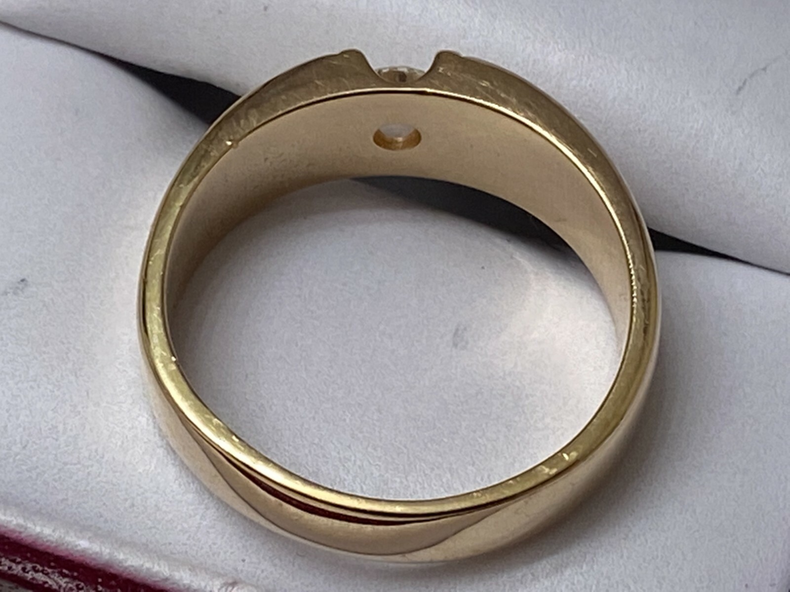 14K Yellow Gold and Diamond Mens Ring. Size 11. Dimond 4mm. eBay
