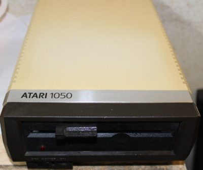 Atari 1050 Diskdrive (+ Netzteil & Sio) working condition 130 600 800 XL XE 1802