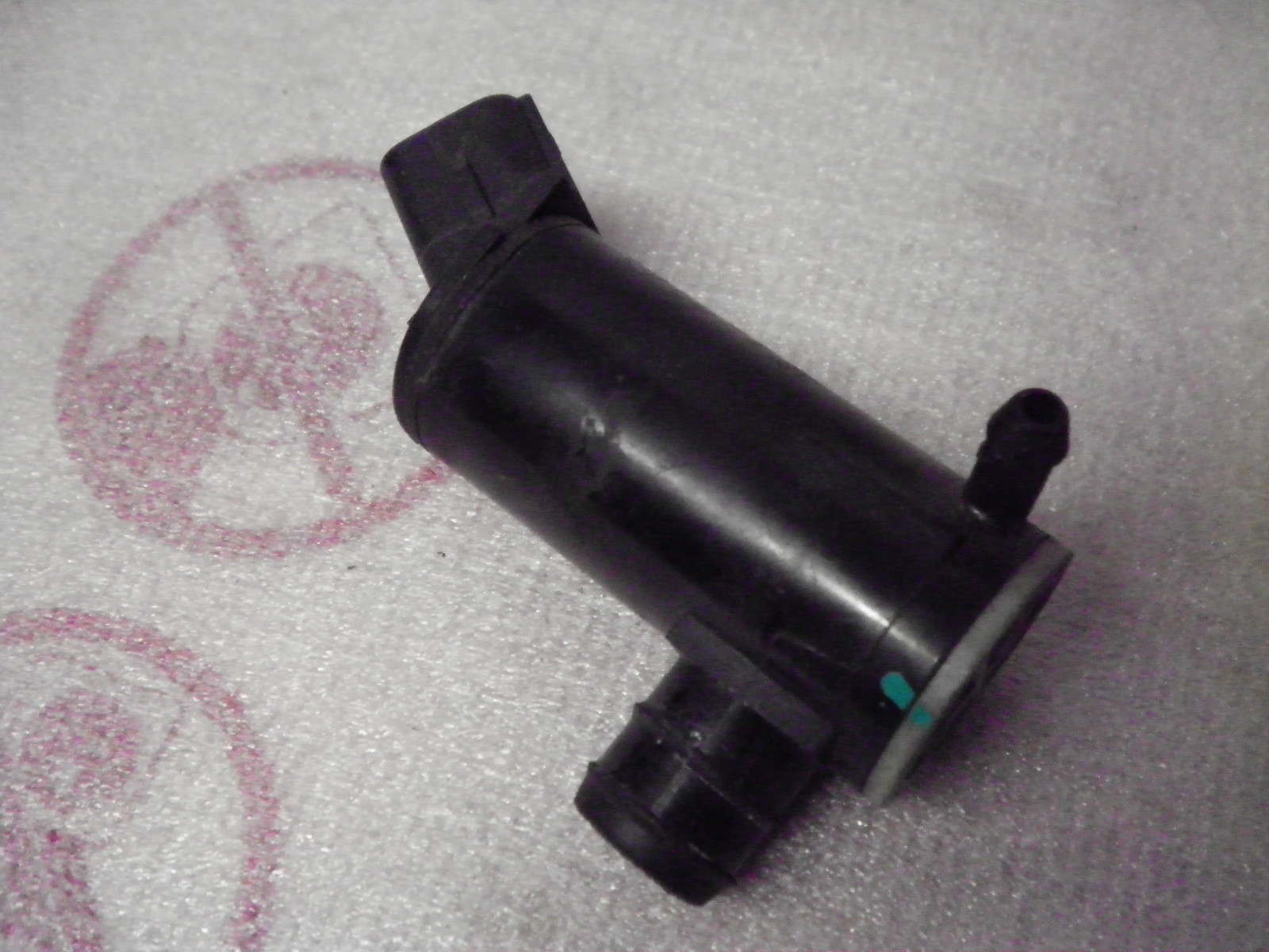 GENUINE KIA FRONT WINDSCREEN WASHER PUMP PICANTO SPORTAGE 985102S000 eBay