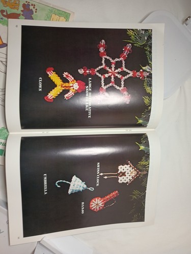 Bead-o-Rama 13 Cuentas Adornos de Navidad 1981 Folleto Patrón Vol. IV - Imagen 5 de 7