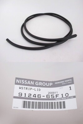 Nissan S14 240SX Silvia OEM Sunroof Weatherstrip Lid Seal 91246