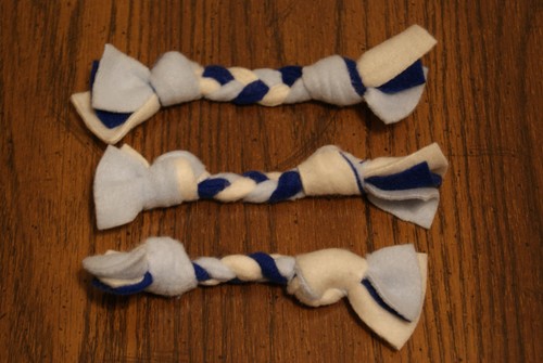 New Set of 6 Boy Blue & White Handmade Braided Fleece Cat Toys FREE S/H! BCR - Picture 4 of 11