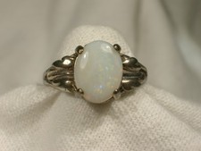 Women's 9x7mm Solid Australian Opal Sz 6
