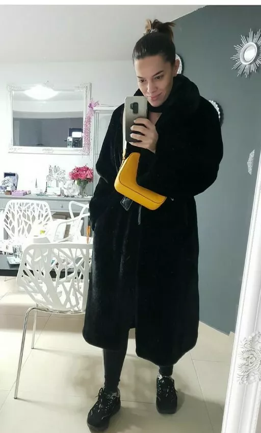 H & shop m fur coat