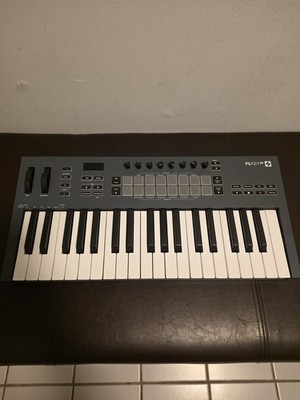 Novation FLkey 37 MIDI Keyboard Controller for FL Studio USB MIDI