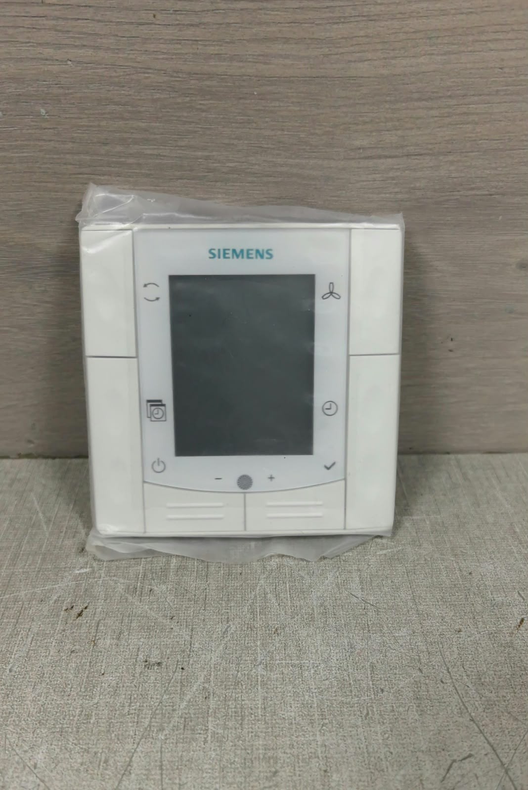 Siemens RDF600T SIEMENS RDF600T ROOM THERMOSTAT 230V 4