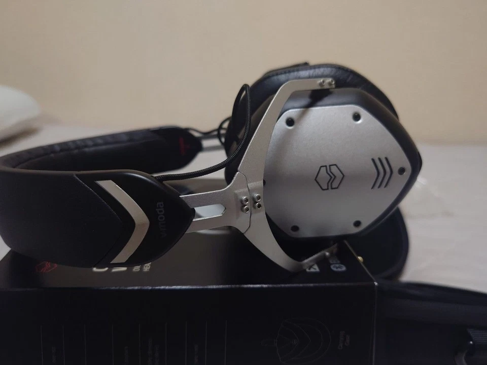 Cuffie V-Moda Crossfade 3 nere argento USATE - Immagine 2 di 4