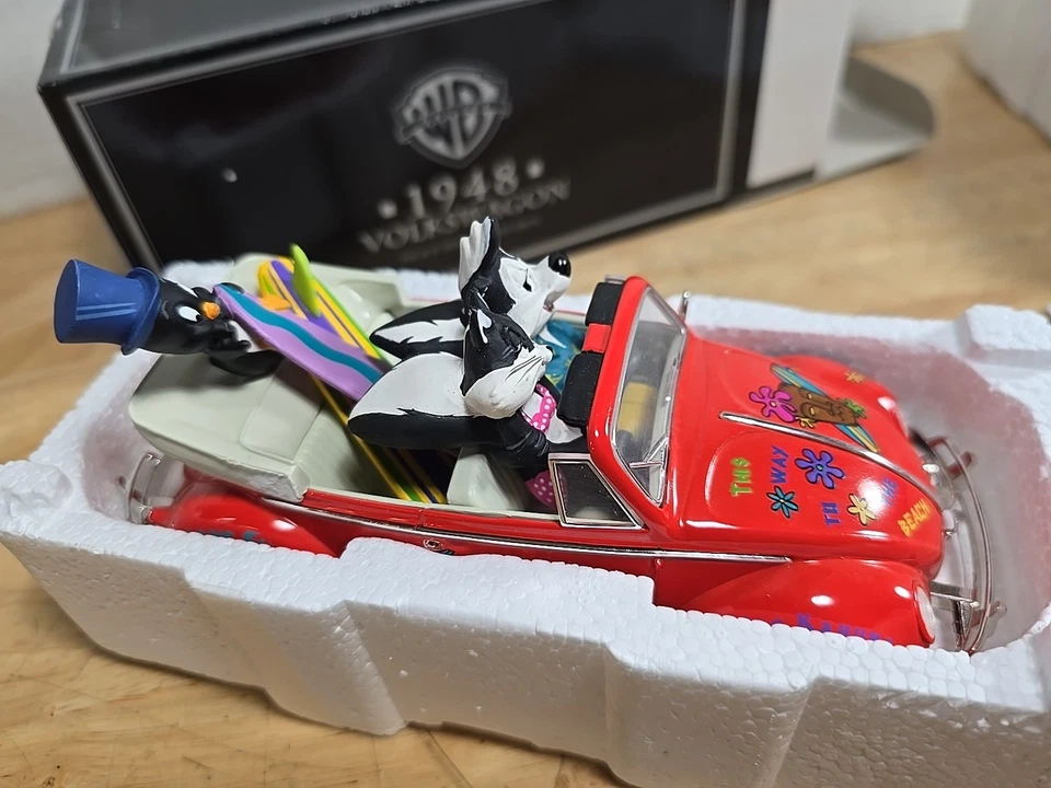 ERTL Warner Bros 1948 年大众 Pepe Pepe Le Pew Penelope 花花公子企鹅压铸汽车 — 第 4/4 张图片