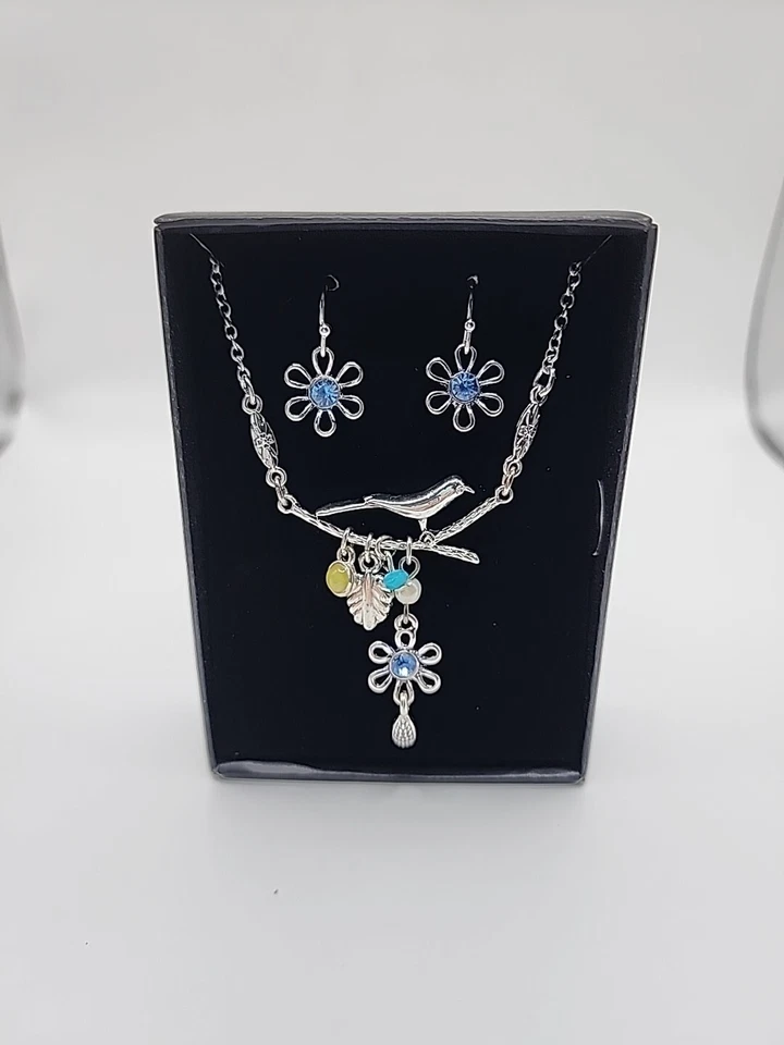 Avon Dewey Dazzle Necklace & Pierced Earring Set Faux Pearl Blue Yellow Stones - Изображение 2 из 4