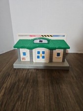 Fisher Price GeoTrax Tracktown Railway Remote Depot Terminal 1-b