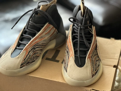 Adidas Yeezy Quantum QNTM Flash Orange Size 11.5 Or Size 12 Men's GW5314