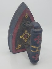 Antique #8 Cast Iron Sad Flat Iron Clothes Door Stop Rustic Primitive