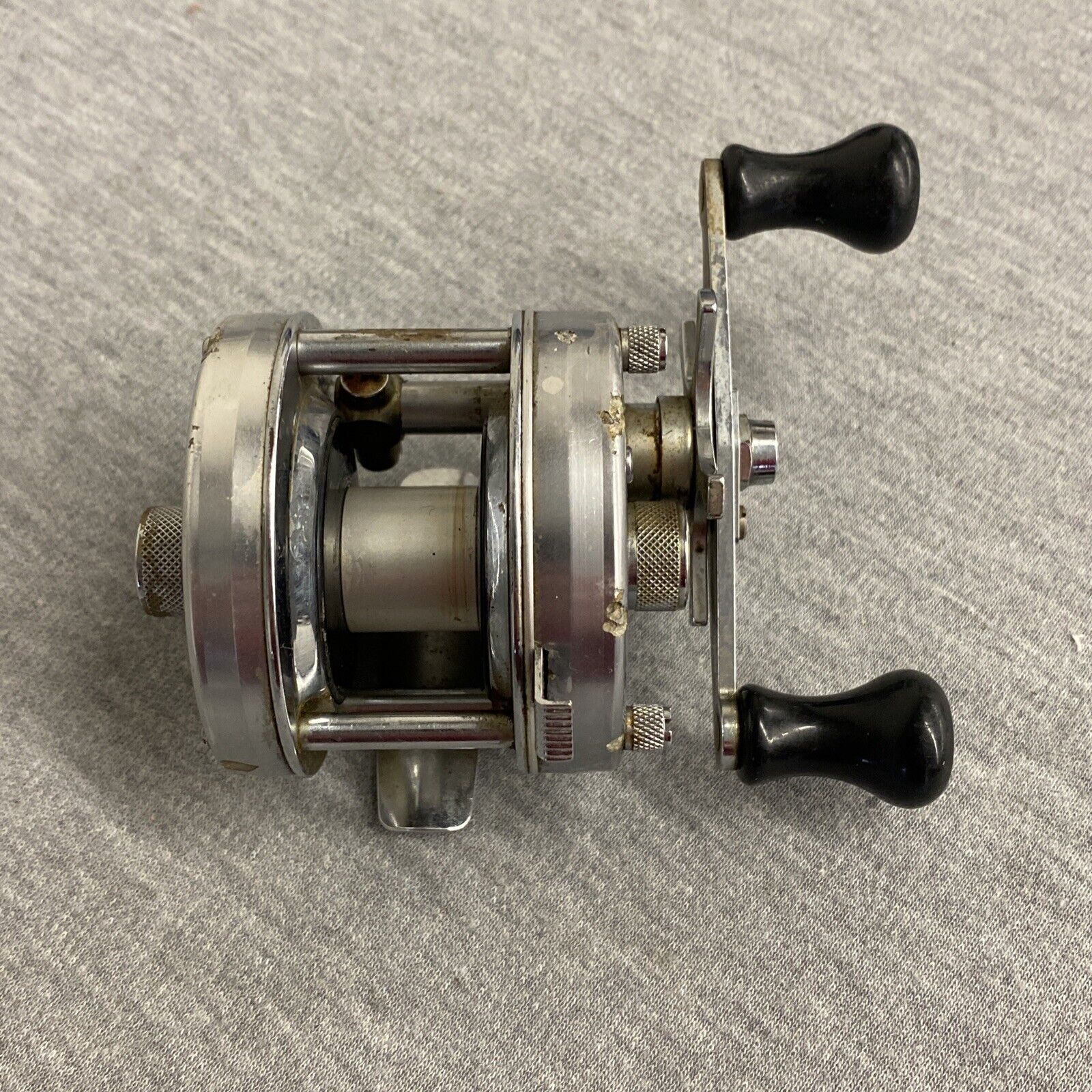 Vintage Abu Garcia Ambassadeur 6000 baitcasting